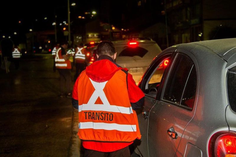 Personal de Tránsito realiza controles en distintos puntos de la ciudad