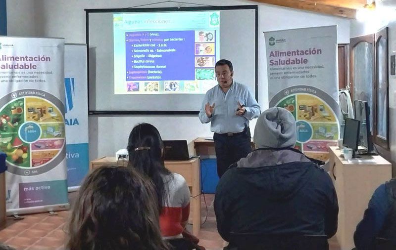 Continúan las capacitaciones en Manipulación de Alimentos en el Punto Digital