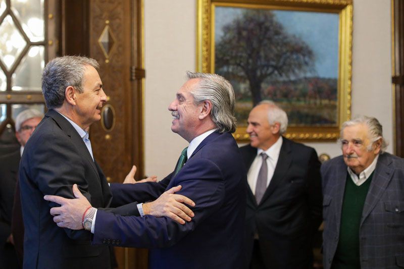Alberto Fernández almorzó a la Casa Rosada a los ex presidentes Rodríguez Zapatero, Mujica, Cerezo y Samper