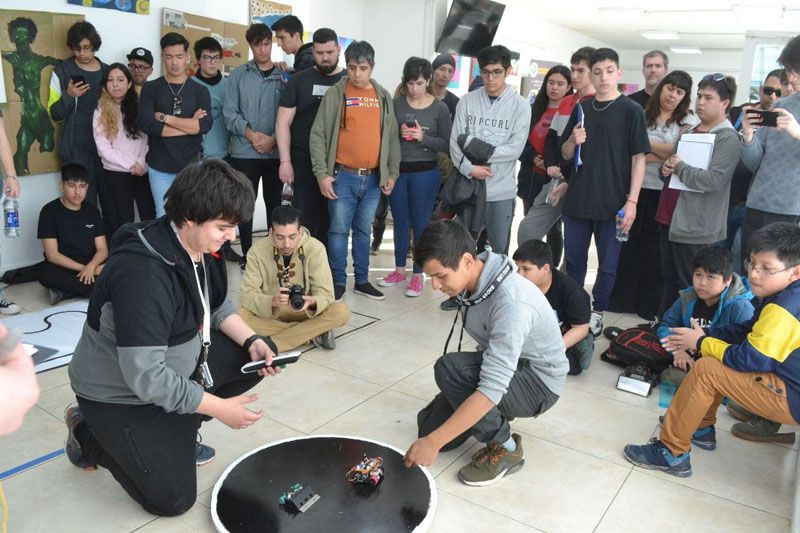 Se realizó en el CCNA el primer Torneo de Robótica de Tierra del Fuego