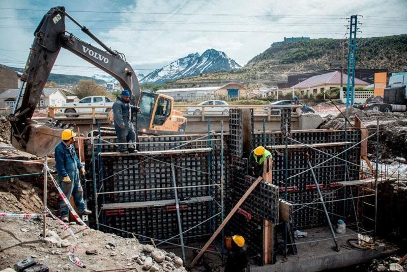 Avanzan los trabajos para la construcción del nuevo puente sobre el Arroyo Grande