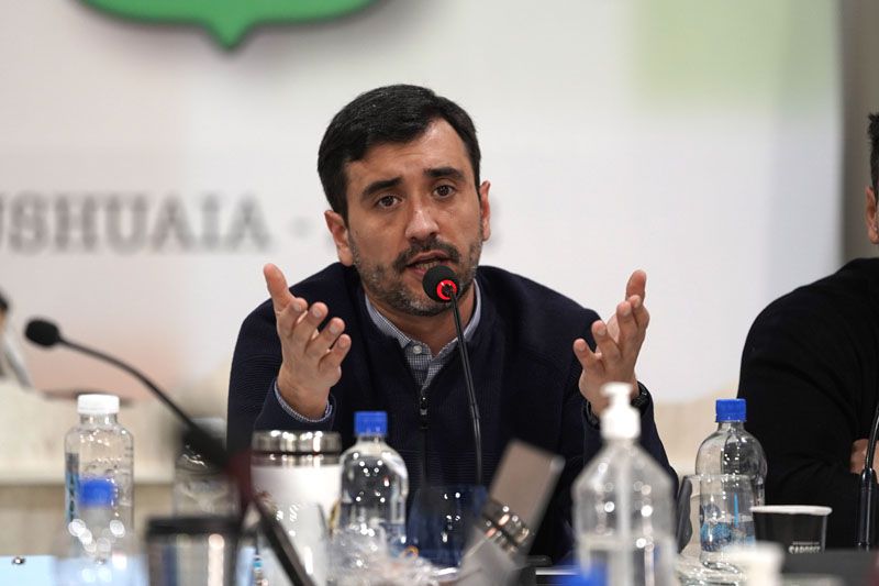 Republicanos va con listas propias en todos los estamentos