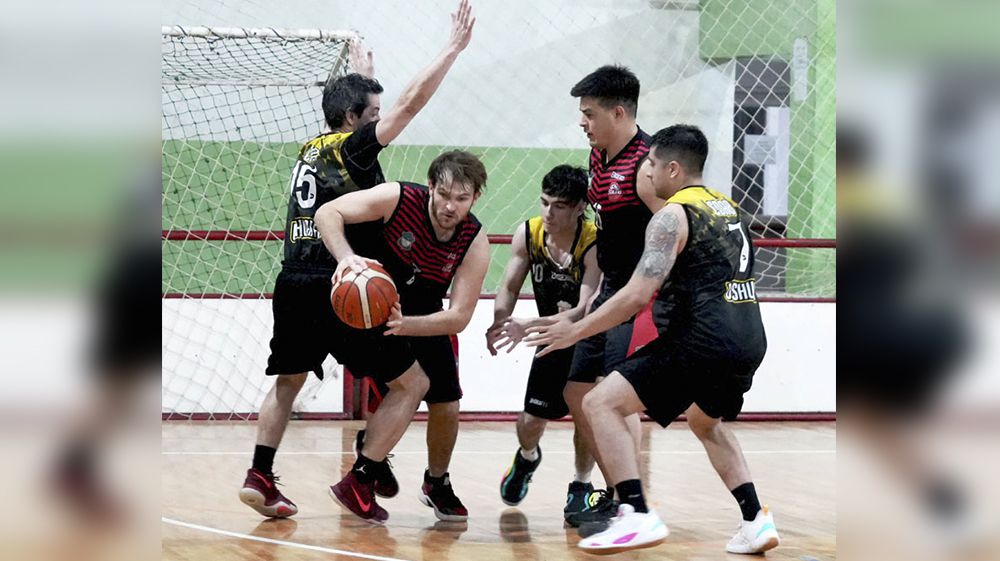 Escuela 3 le ganó un partido friccionado a Club de Amigos 