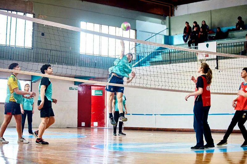 Se realizó el torneo de voley mixto del programa municipal ‘Ushuaia Joven’ 