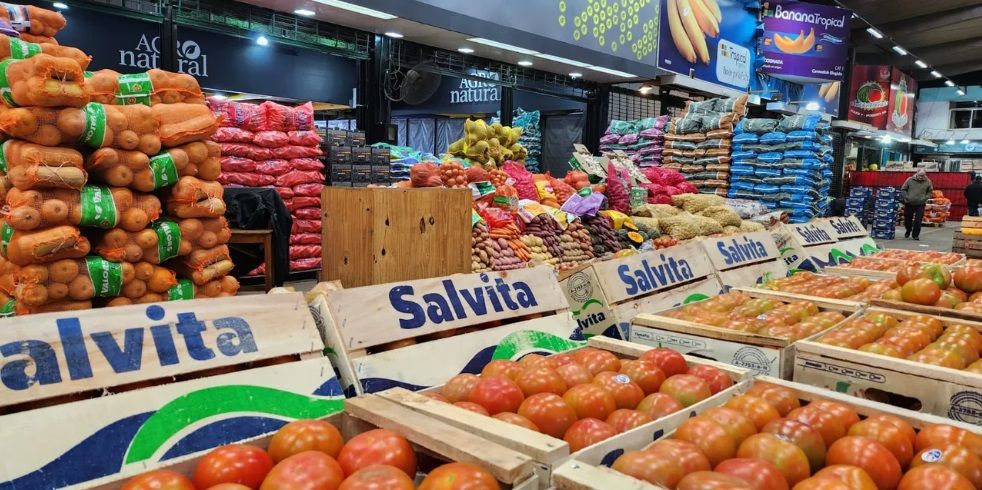 En diciembre el consumidor pagó 3,5 veces más de lo que cobró el productor
