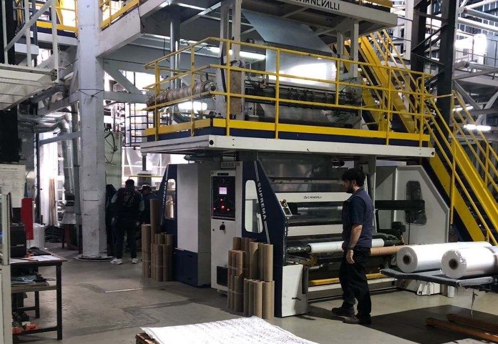 En marzo la industria empleó a 7.466 operarios