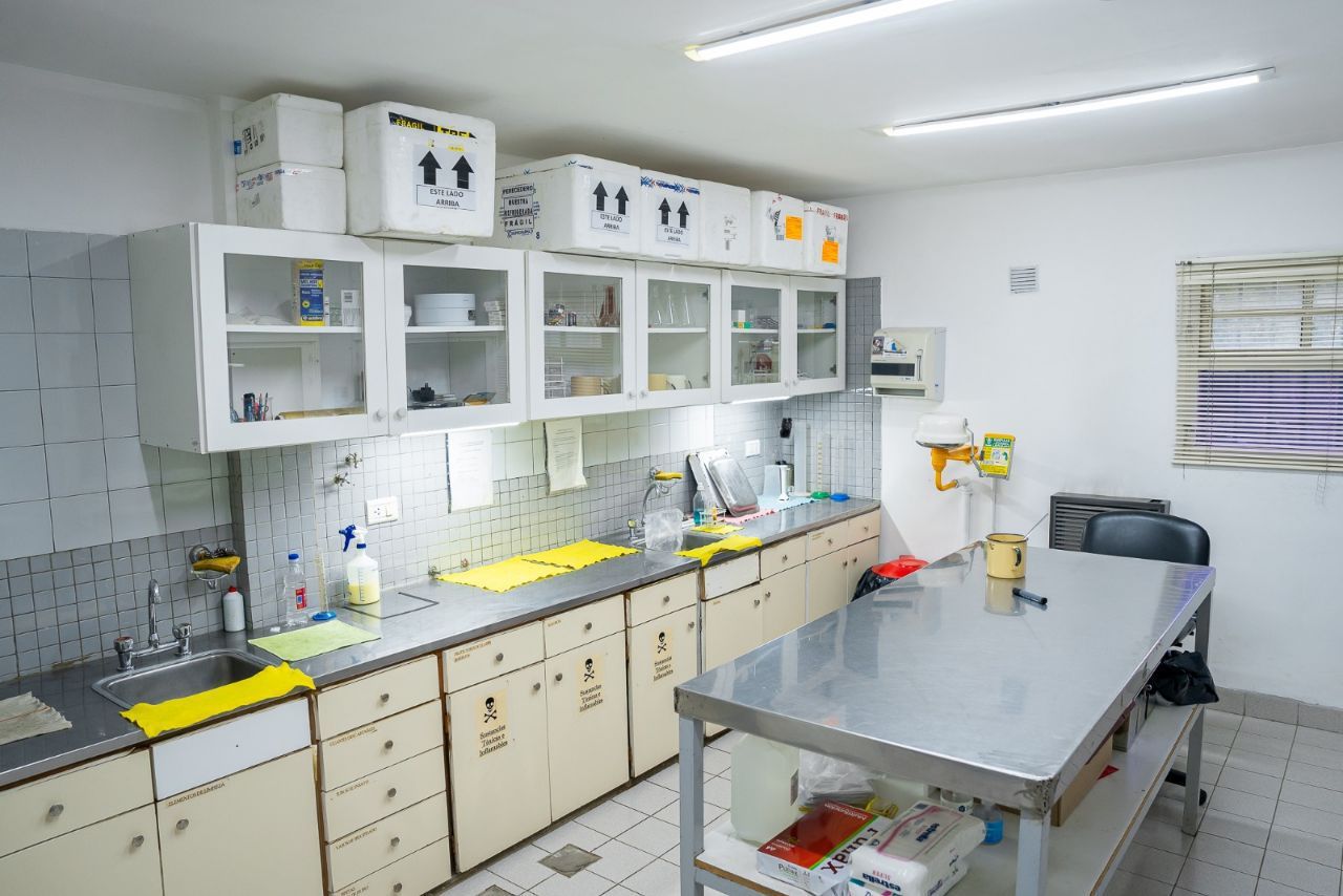 Se mejorará el Laboratorio de Toxinas y Microbiología