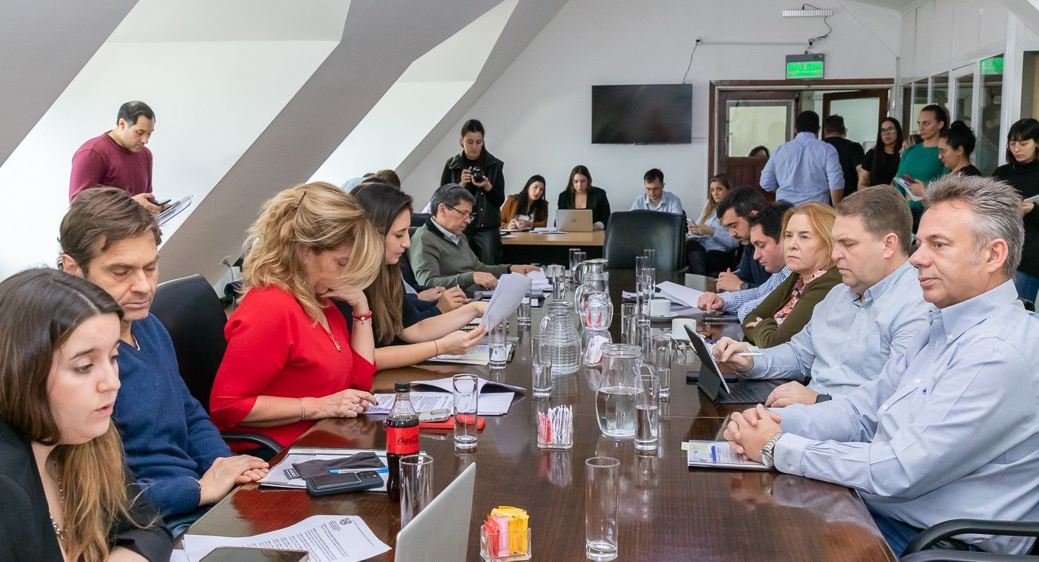 Regularización de deudas vuelve a comisión 