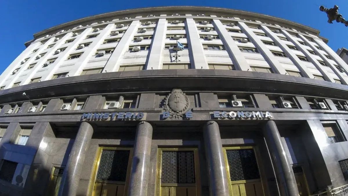 Provincias deberán hacer un recorte de US$20.000 millones