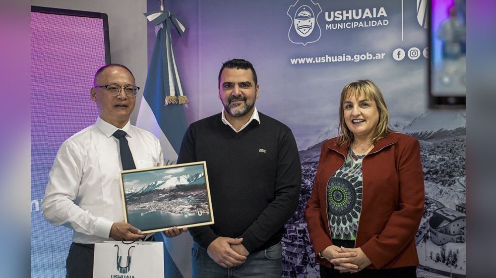 Vuoto recibió a la delegación de la provincia china de Guangdog