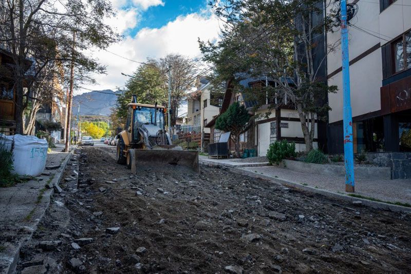 Avanzan las obras de recuperación vial en Ushuaia
