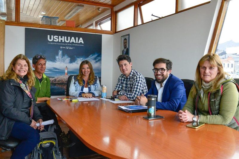 Manfredotti se reunió con la Asociación de Profesionales del Turismo 