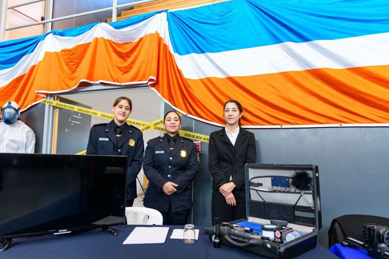 Comenzó la expo ‘Conociendo tu Policía’ 