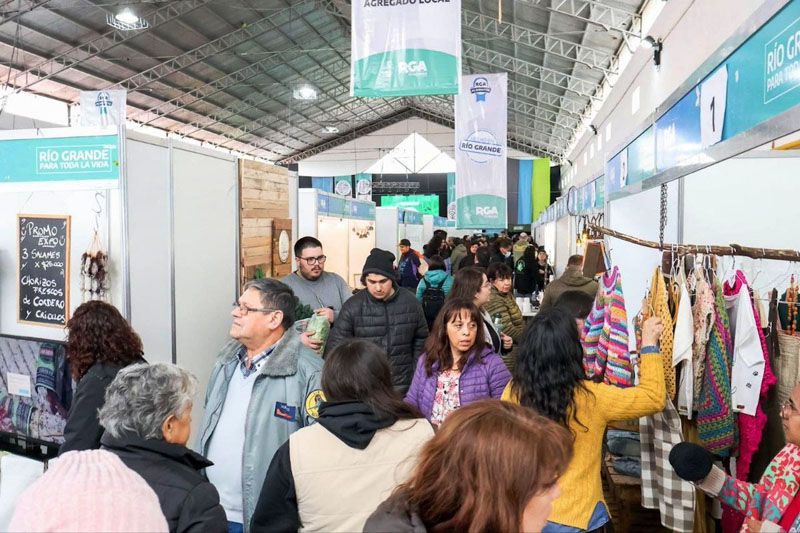 Río Grande impulsa el emprendedurismo regional en la Expo "Emprender desde el Sur"