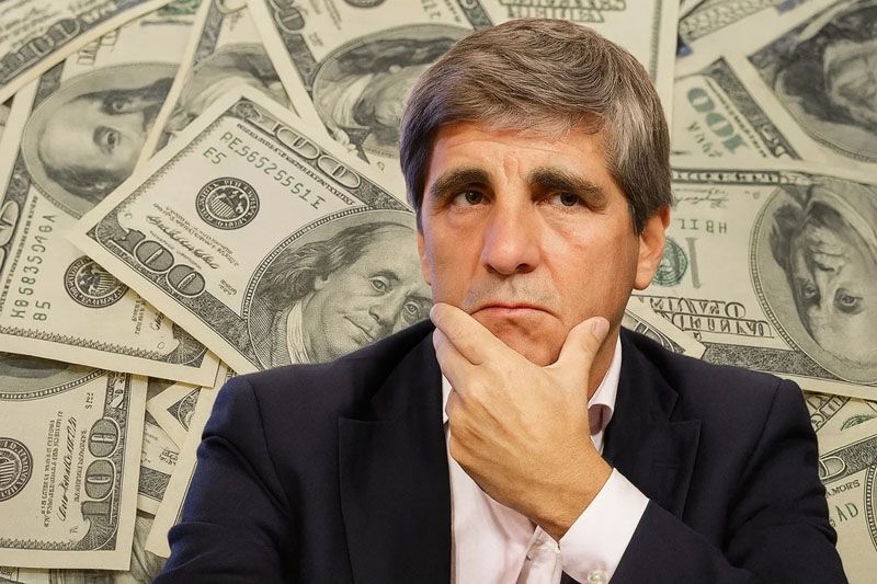 Acciones y bonos recortaron pérdidas pero el riesgo país superó los 800 puntos