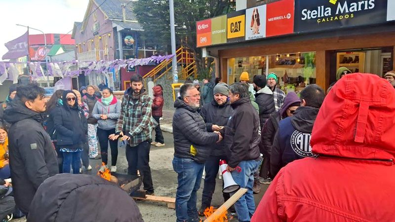 Cámaras repudian el accionar de Catena y del SUTEF