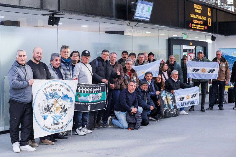 La Municipalidad recibió a Ex Combatientes de Malvinas y familiares de Caídos