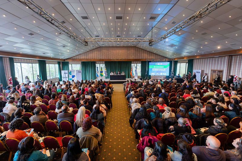 Amplia participación en el Congreso de Prevención de Suicidio