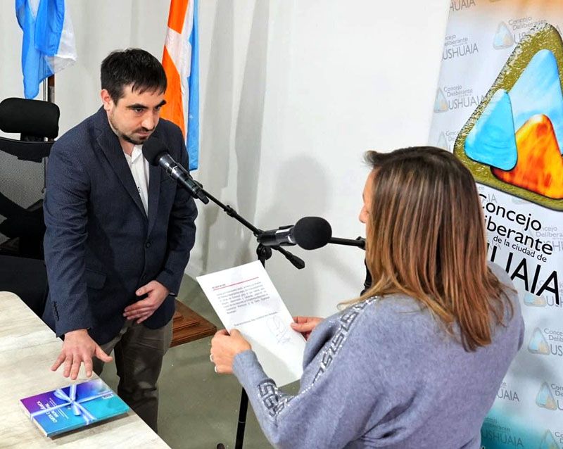 Nelson Buchs asumió como concejal en reemplazo de Tavarone