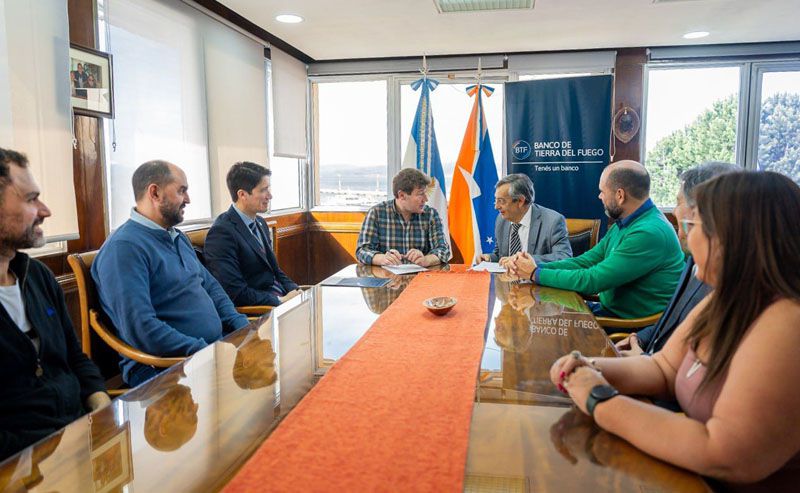 Melella lanzó plan de desendeudamiento para estatales 