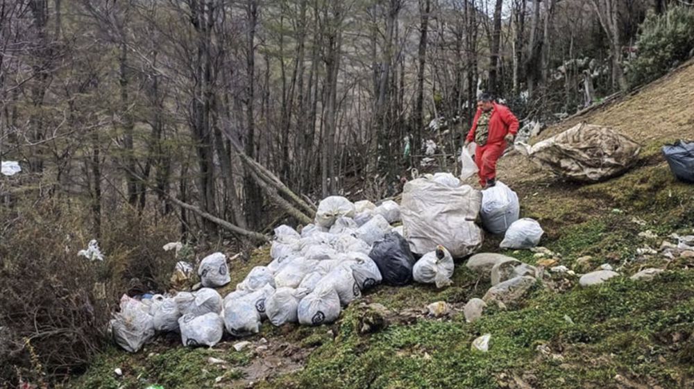 Medio Ambiente desarrolla limpieza en inmediaciones del relleno sanitario