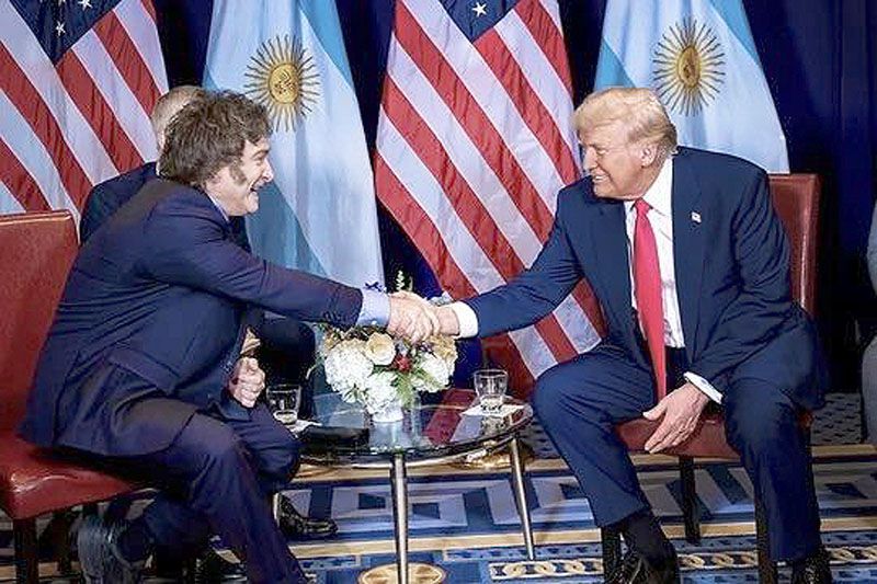 Un proyecto demócrata quiere impedir asistencia económica a Milei