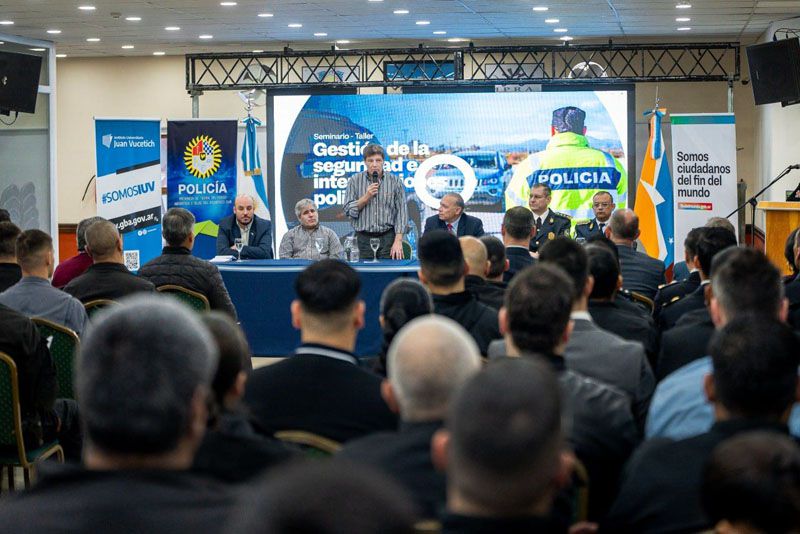 Melella destacó la profesionalización de la Policía 