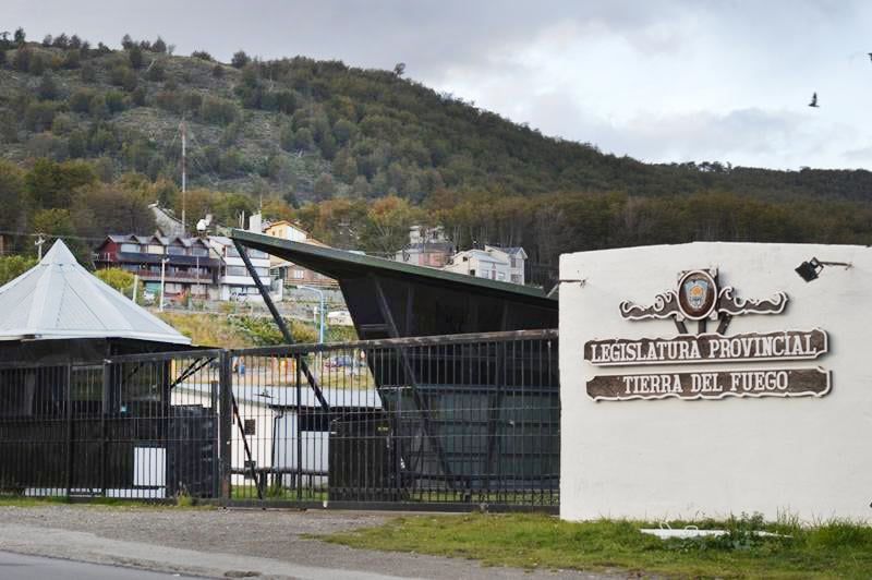 Los legisladores vuelven a sesionar el miércoles 19 