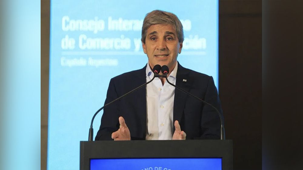 El Gobierno sostuvo el superávit fiscal en octubre