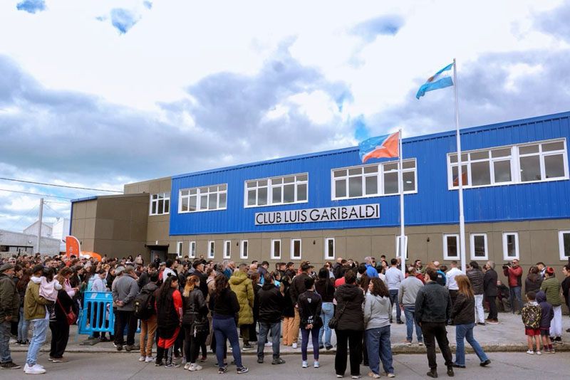 Se inauguró el gimnasio del Club Garibaldi 