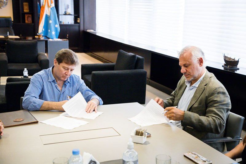 Acuerdo para ampliar infraestructura para el cultivo de mejillones