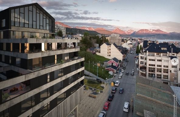 Una ciudad exigida al máximo: construcciones sin control, turismo récord y un Estado mal ubicado