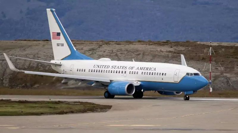 López exigió explicaciones por un avión militar de EE.UU. 