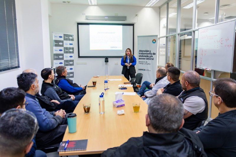 Continúa la capacitación en el sector industrial