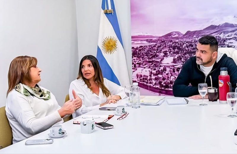 El Municipio acompaña una cena solidaria de LUCCAU