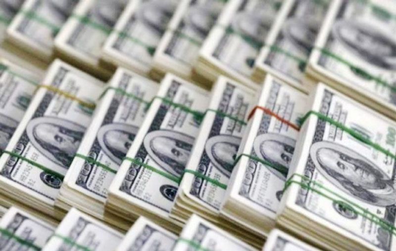 El dólar frenó las subas luego de cinco jornadas