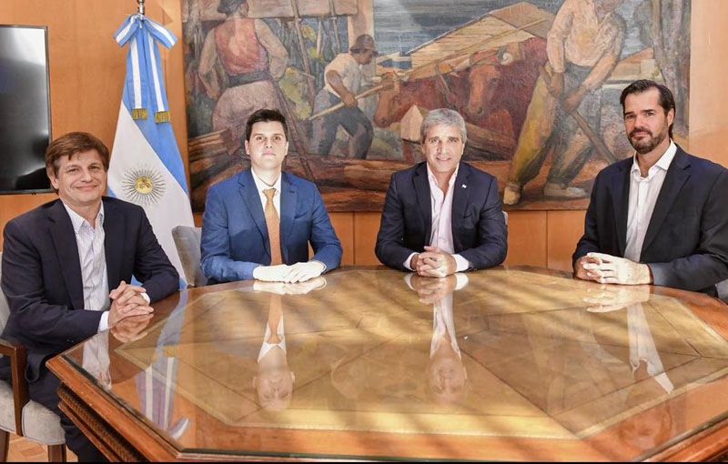 Anuncian inversión para el primer reactor comercial argentino