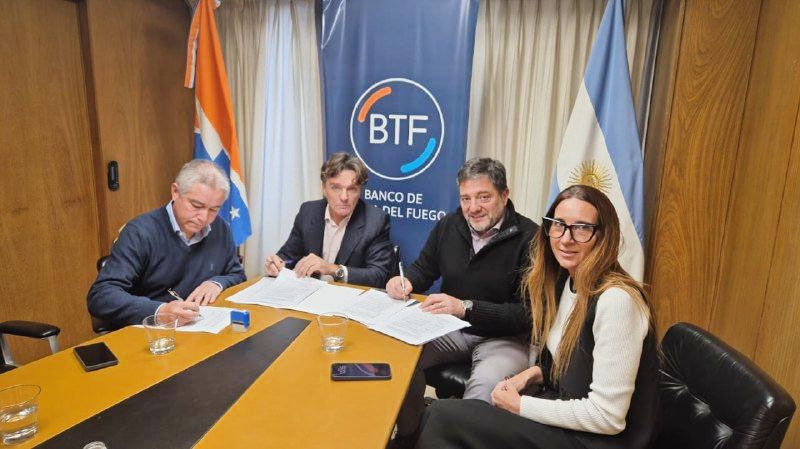 Acuerdan sistema para financiar conexiones de gas | Diario del Fin del Mundo