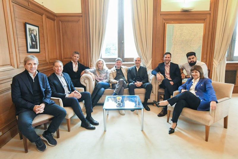 La mira puesta en las reformas trabadas en el Congreso
