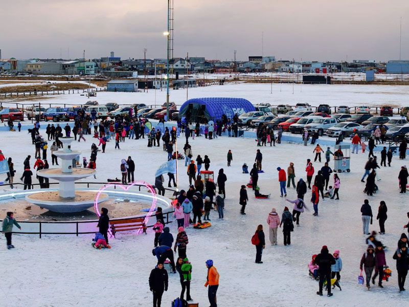 La pista de hielo convocó a cientos de familias en Río Grande | Diario del Fin del Mundo