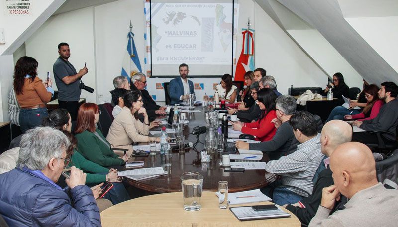 Buscan reforzar la enseñanza de Malvinas 