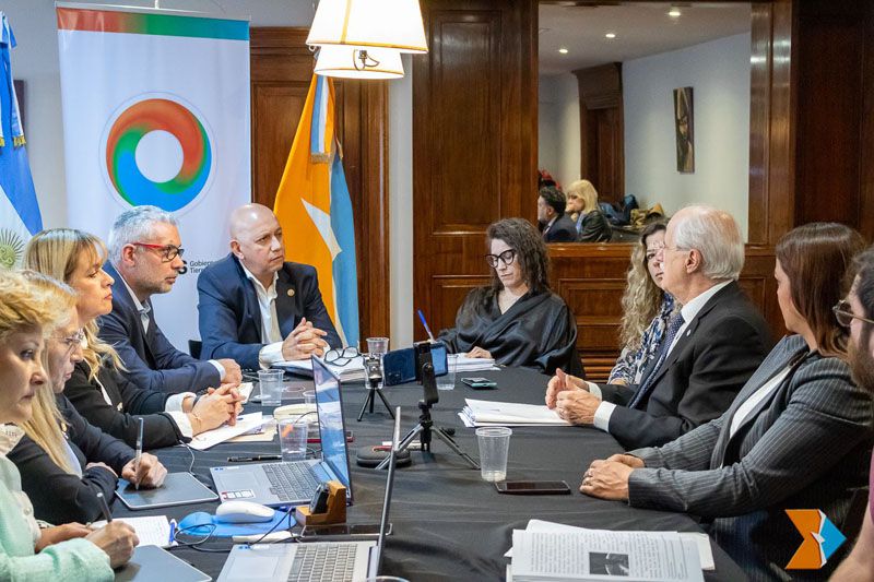  Taiana apuntó a la Provincia por el desmantelamiento