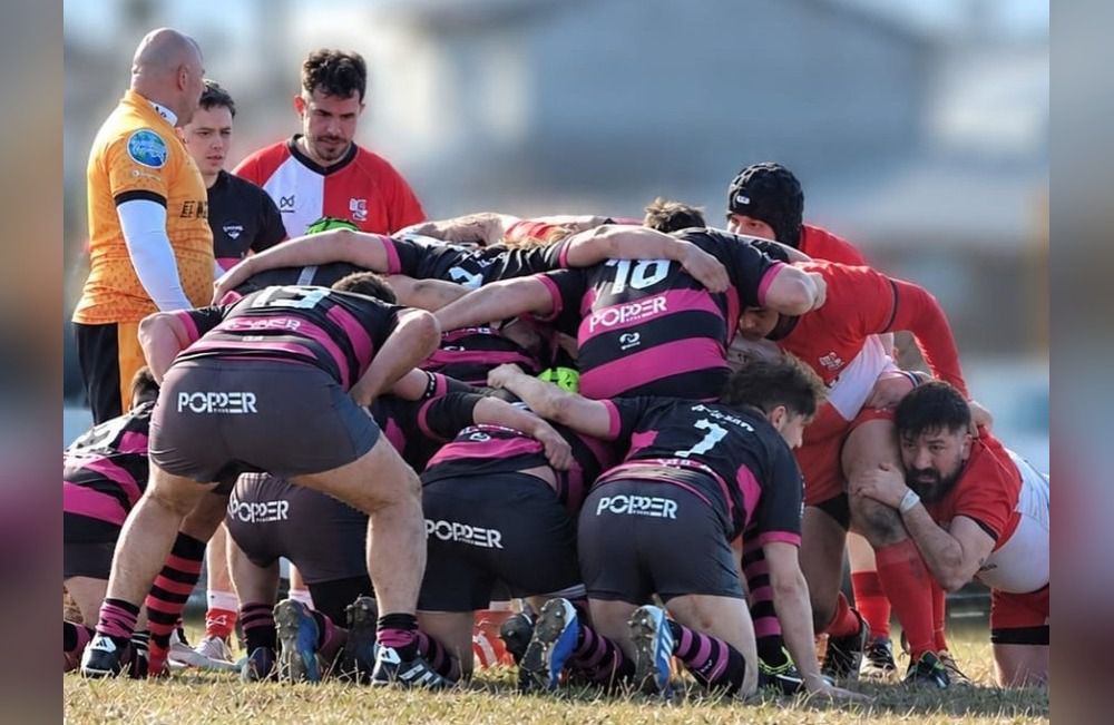 Colegio y Universitario, debut con victoria