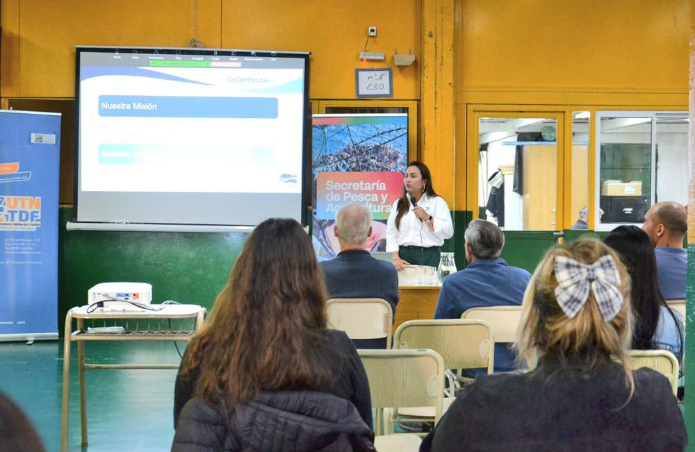 Refuerza capacitación de observadores a bordo