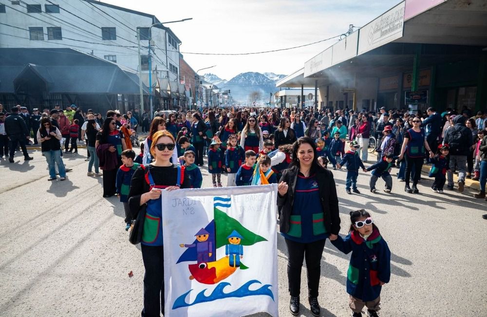 Identidad y soberanía marcaron los 142 años de Ushuaia