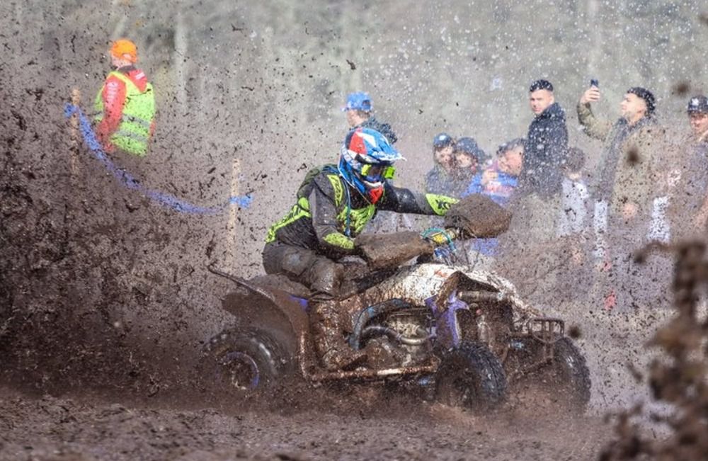 Tagle y Ortega festejaron en el Enduro de Tolhuin