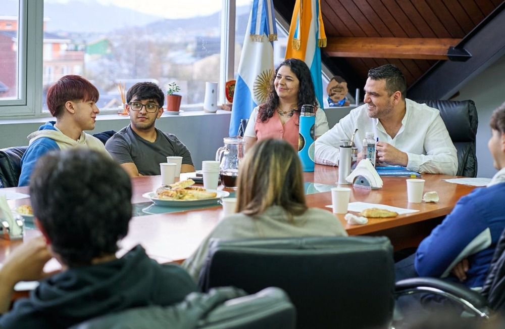 Encuentro y balance sobre el programa Ushuaia Joven