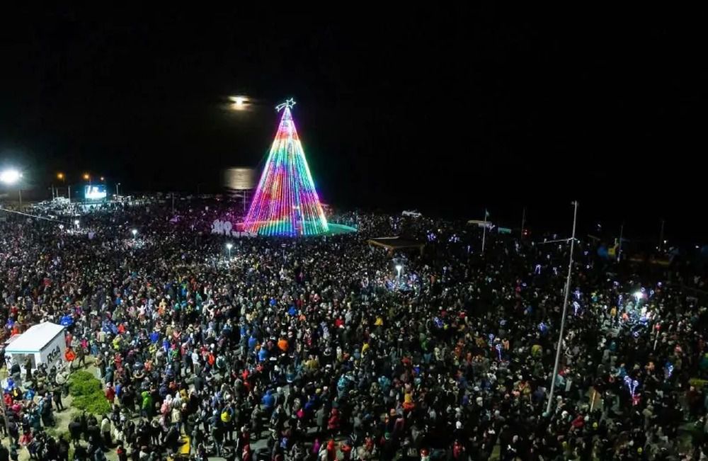 Río Grande encenderá el árbol sin figuras nacionales