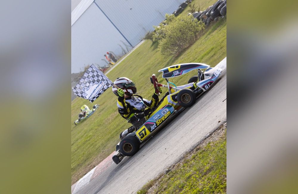 El karting, a pleno sol en el “Orione”