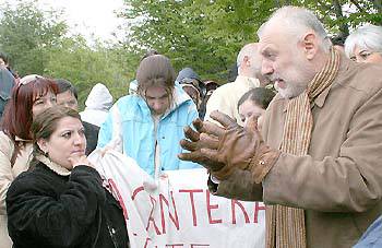 Un impulso y una toma karateca